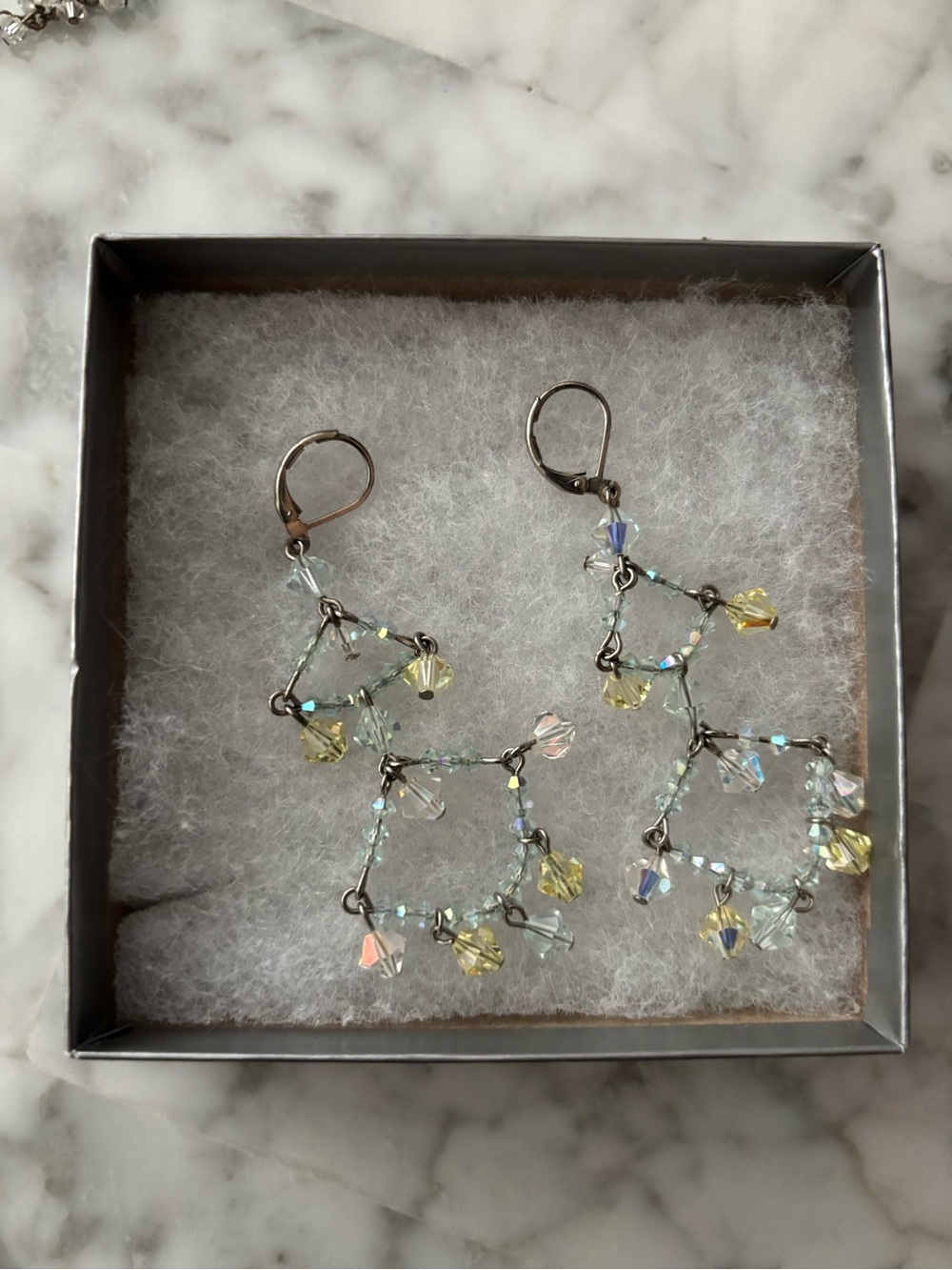 ⚜️Iridescent Yellow and Clear Crystal Drop Dangle Earrings